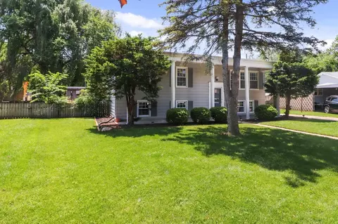 1241 N Lafayette Ct, Griffith, IN 46319 photo 2