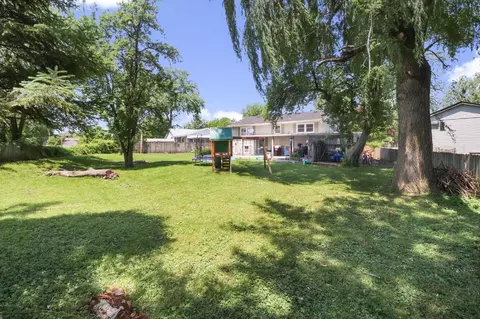 1241 N Lafayette Ct, Griffith, IN 46319 photo 12