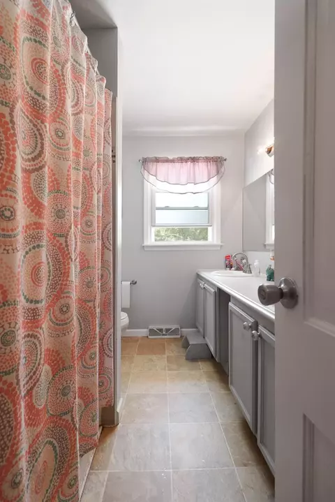 1241 N Lafayette Ct, Griffith, IN 46319 photo 7