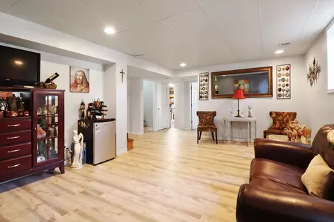 1241 N Lafayette Ct, Griffith, IN 46319 photo 3