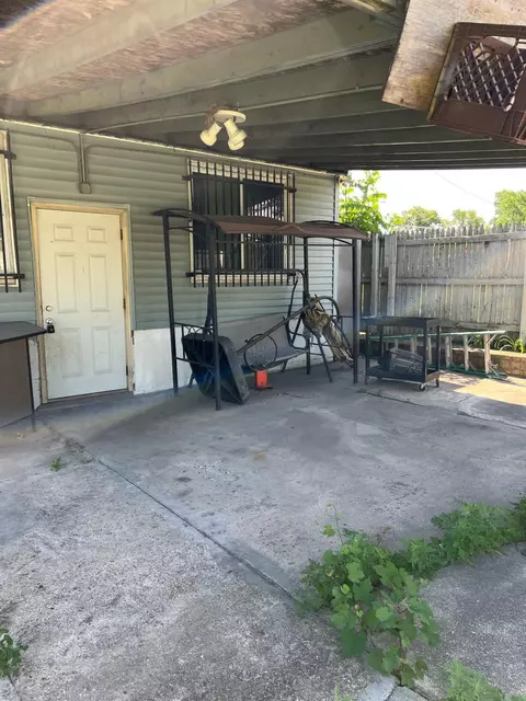 464 Porter St, Gary, IN 46406 photo 5