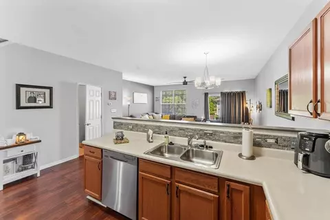 1085 Flagstone Dr, Dyer, IN 46311 photo 11