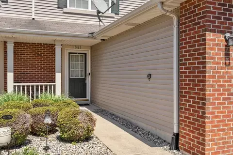 1085 Flagstone Dr, Dyer, IN 46311 photo 2