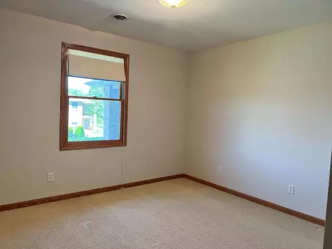 1327 Wright Dr, Crown Point, IN 46307 photo 8