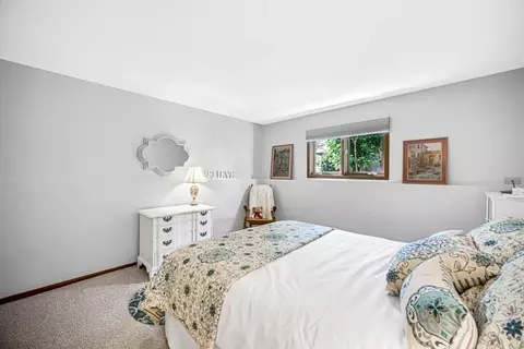 1121 Azalea Dr, Munster, IN 46321 photo 21