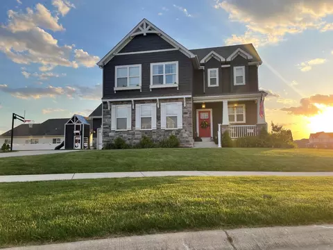 3109 Westwind Dr, Valparaiso, IN 46385 photo 2