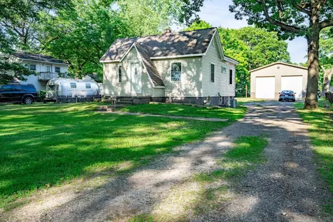 5011 N Calhoun St, Griffith, IN 46319 photo 3