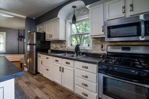 5011 N Calhoun St, Griffith, IN 46319 photo 8
