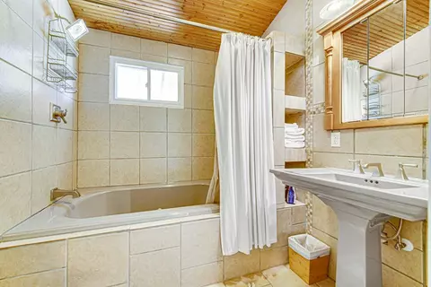 7735 Locust Ave, Gary, IN 46403 photo 11