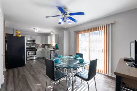 10920 S Avenue E, Chicago, IL 60617 photo 7