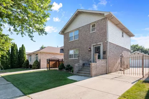 10920 S Avenue E, Chicago, IL 60617 photo 2