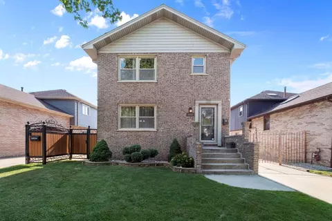 10920 S Avenue E, Chicago, IL 60617 photo 1
