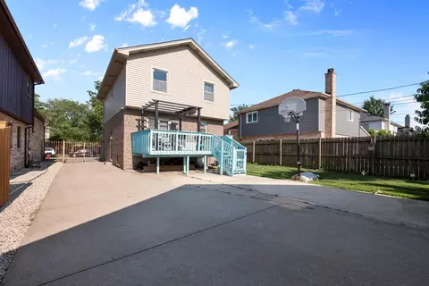 10920 S Avenue E, Chicago, IL 60617 photo 17