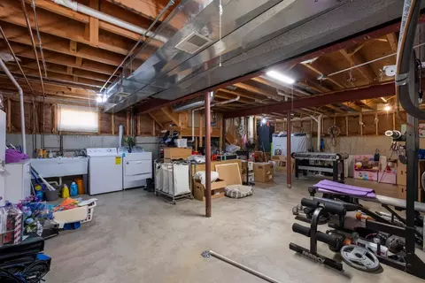 10920 S Avenue E, Chicago, IL 60617 photo 16
