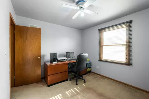10920 S Avenue E, Chicago, IL 60617 photo 14