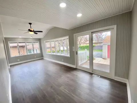 8309 Baring Ave, Munster, IN 46321 photo 17