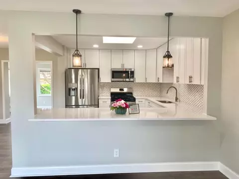 8309 Baring Ave, Munster, IN 46321 photo 10