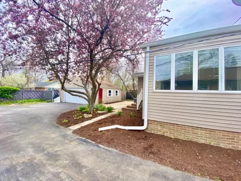 8309 Baring Ave, Munster, IN 46321 photo 39
