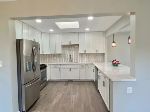 8309 Baring Ave, Munster, IN 46321 photo 11