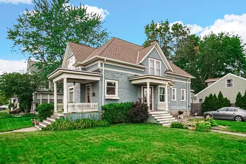 418 E Clark St, Crown Point, IN 46307 photo 2