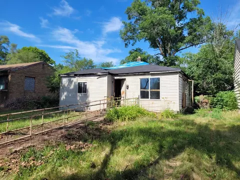 3726 Buchanan St, Gary, IN 46408 photo 2