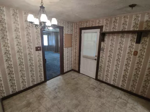 4 W Madison St, Hamlet, IN 46532 photo 6