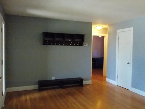 134 W Elm St, Griffith, IN 46319 photo 5