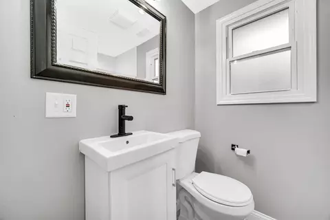 921 E 47th Pl, Gary, IN 46409 photo 15