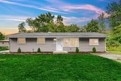 921 E 47th Pl, Gary, IN 46409 photo 1