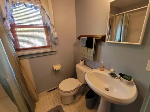 829 Fayette St, Gary, IN 46403 photo 17