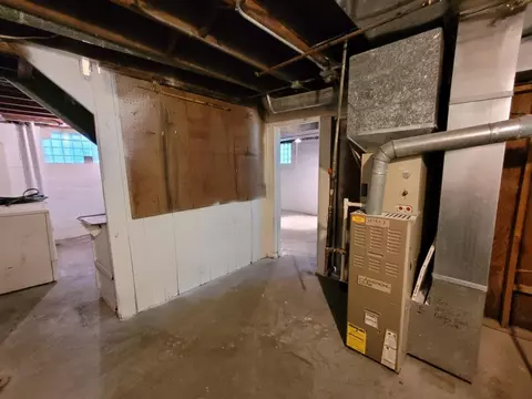 829 Fayette St, Gary, IN 46403 photo 27