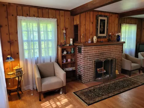 829 Fayette St, Gary, IN 46403 photo 4