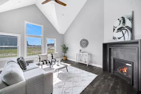 13312 Red Bud Cir, Saint John, IN 46373 photo 13