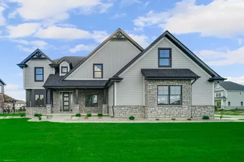 13312 Red Bud Cir, Saint John, IN 46373 photo 1