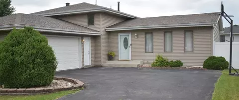 8934 Mathews St, Crown Point, IN 46307 photo 1