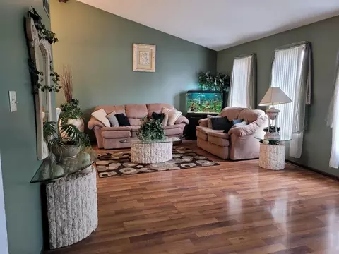 8934 Mathews St, Crown Point, IN 46307 photo 3