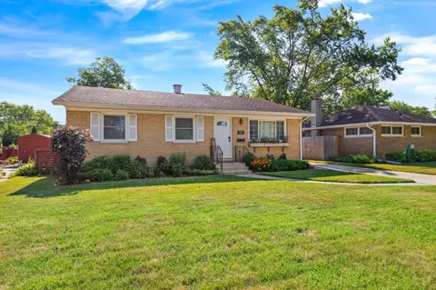 711 N Jay, Griffith, IN 46319 photo 2