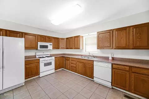 2170 Roosevelt Pl, Gary, IN 46404 photo 10