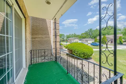 1238 Camelia Dr #9, Munster, IN 46321 photo 3