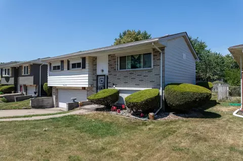 1710 Waite St, Gary, IN 46404 photo 2