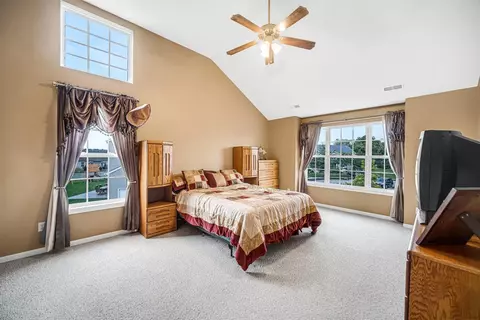 9520 Bryan Pl, Crown Point, IN 46307 photo 17