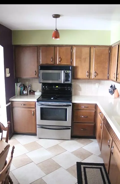 1710 Camellia Dr #D2, Munster, IN 46321 photo 6