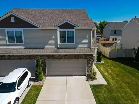 549 Clover Ln, Griffith, IN 46319 photo 1