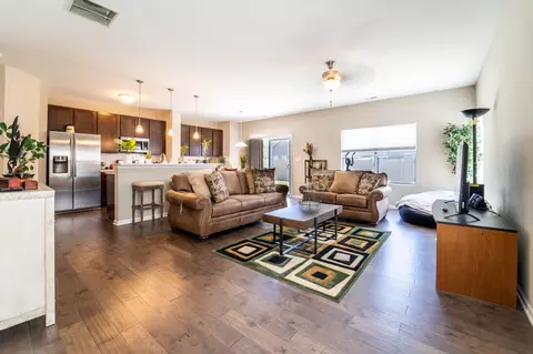 549 Clover Ln, Griffith, IN 46319 photo 5