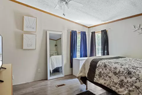 9577 Barbara Ct, De Motte, IN 46310 photo 8
