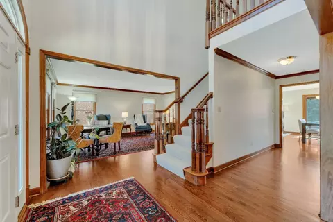 10003 Sequoia Ln, Munster, IN 46321 photo 6
