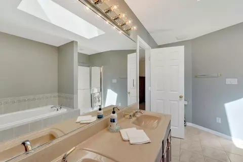 10003 Sequoia Ln, Munster, IN 46321 photo 28