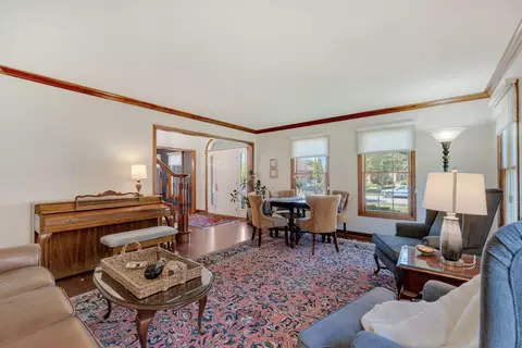 10003 Sequoia Ln, Munster, IN 46321 photo 9