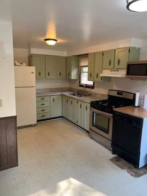 4084 Heritage Dr, Wheatfield, IN 46392 photo 7