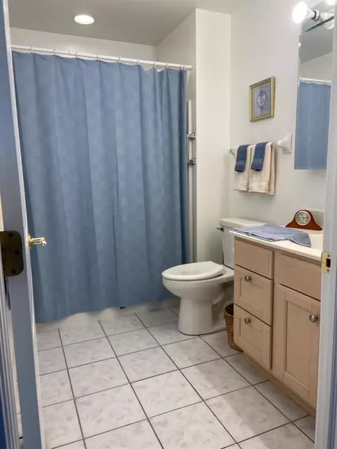 2700 Georgetowne Dr #D1, Highland, IN 46322 photo 11